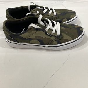 Brand new Vans camouflage kids size 6